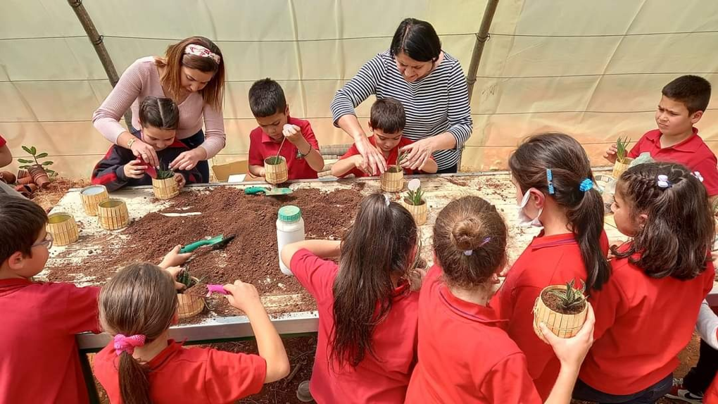 Armenian Evangelical Secondary School of Anjar: The Students Honor Their Mothers